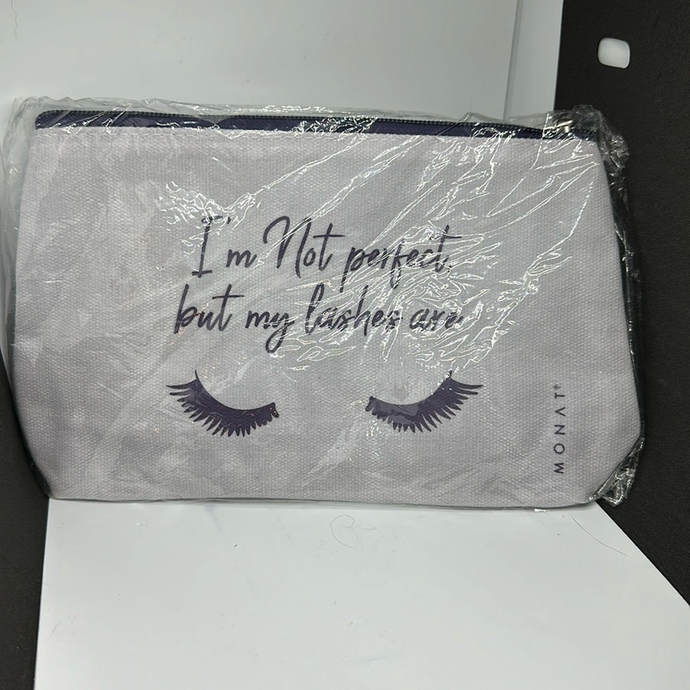 Monat NIP “I’m not perfect but my lashes are” Make Up Bag